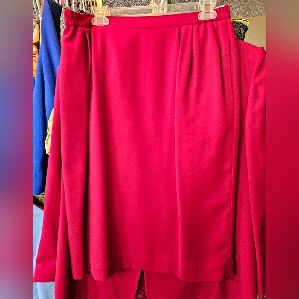 SET!! ELEGANT WORTHINGTON RED 2 PIECE TAILORED SUIT~ SKIRT & BLAZER SET SIZE 16 - Picture 2 of 7